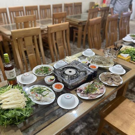 Phuong Dong Hotel Dong Khe Sau Esterno foto
