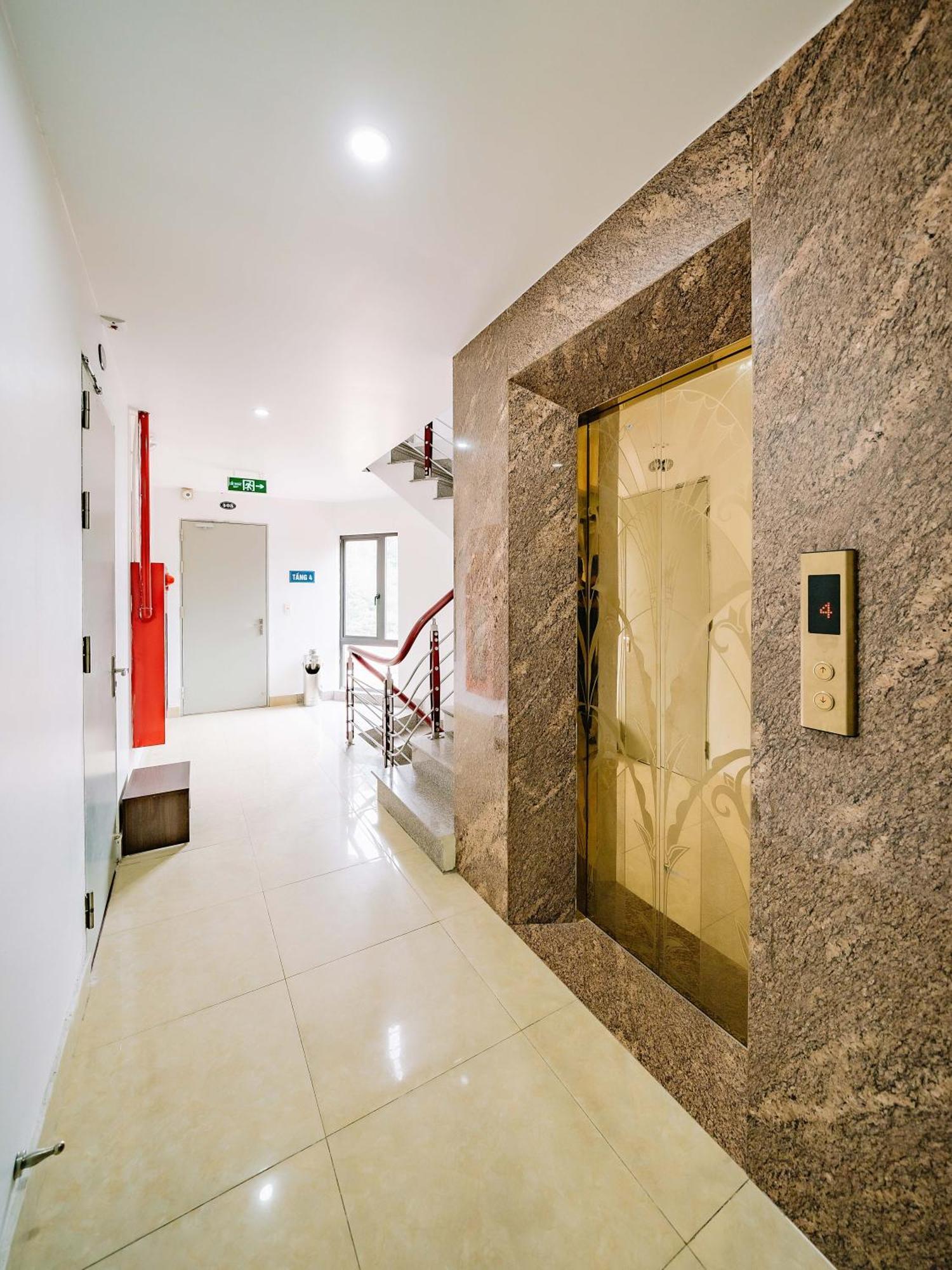 Phuong Dong Hotel Dong Khe Sau Esterno foto