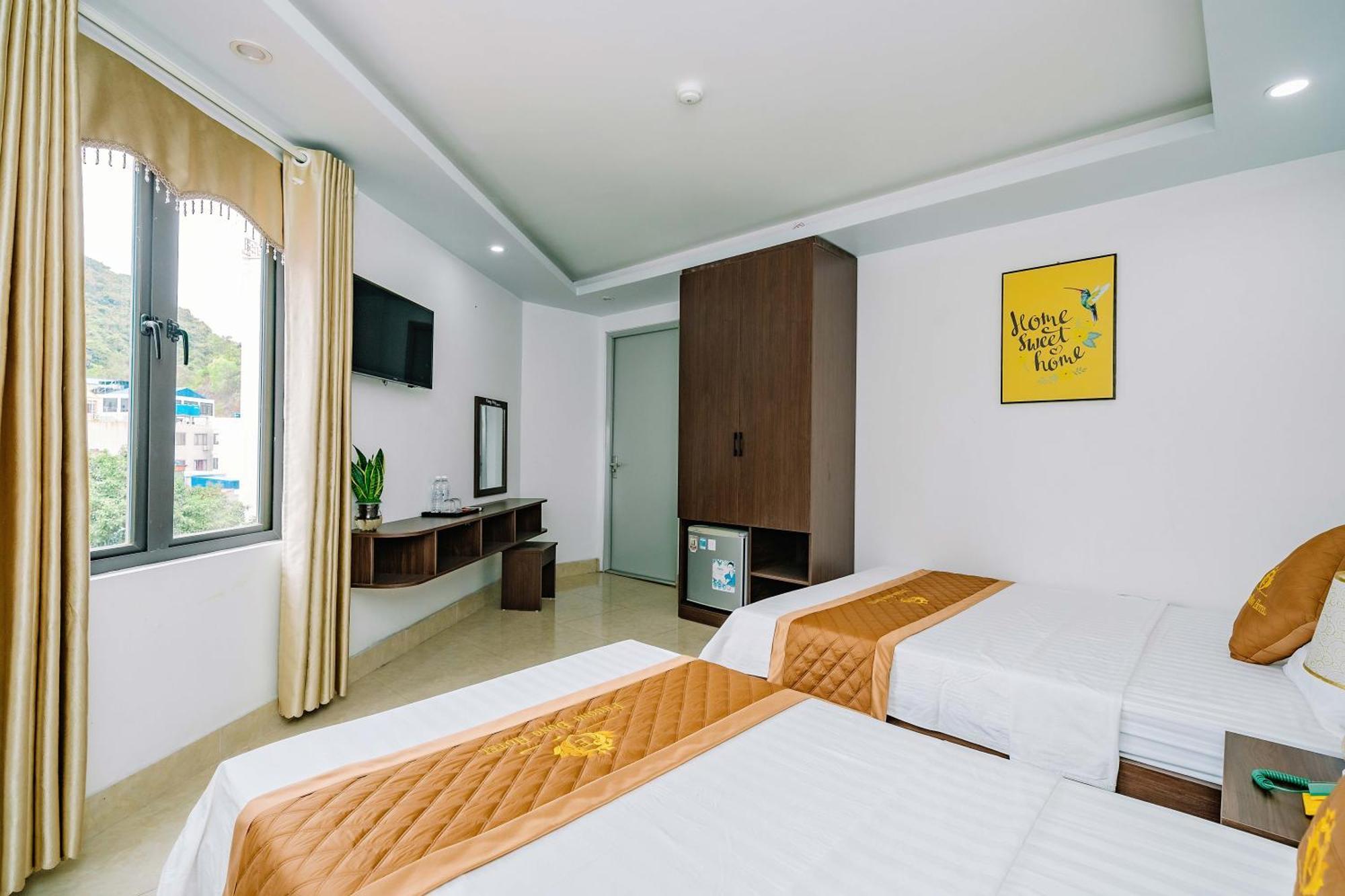Phuong Dong Hotel Dong Khe Sau Esterno foto