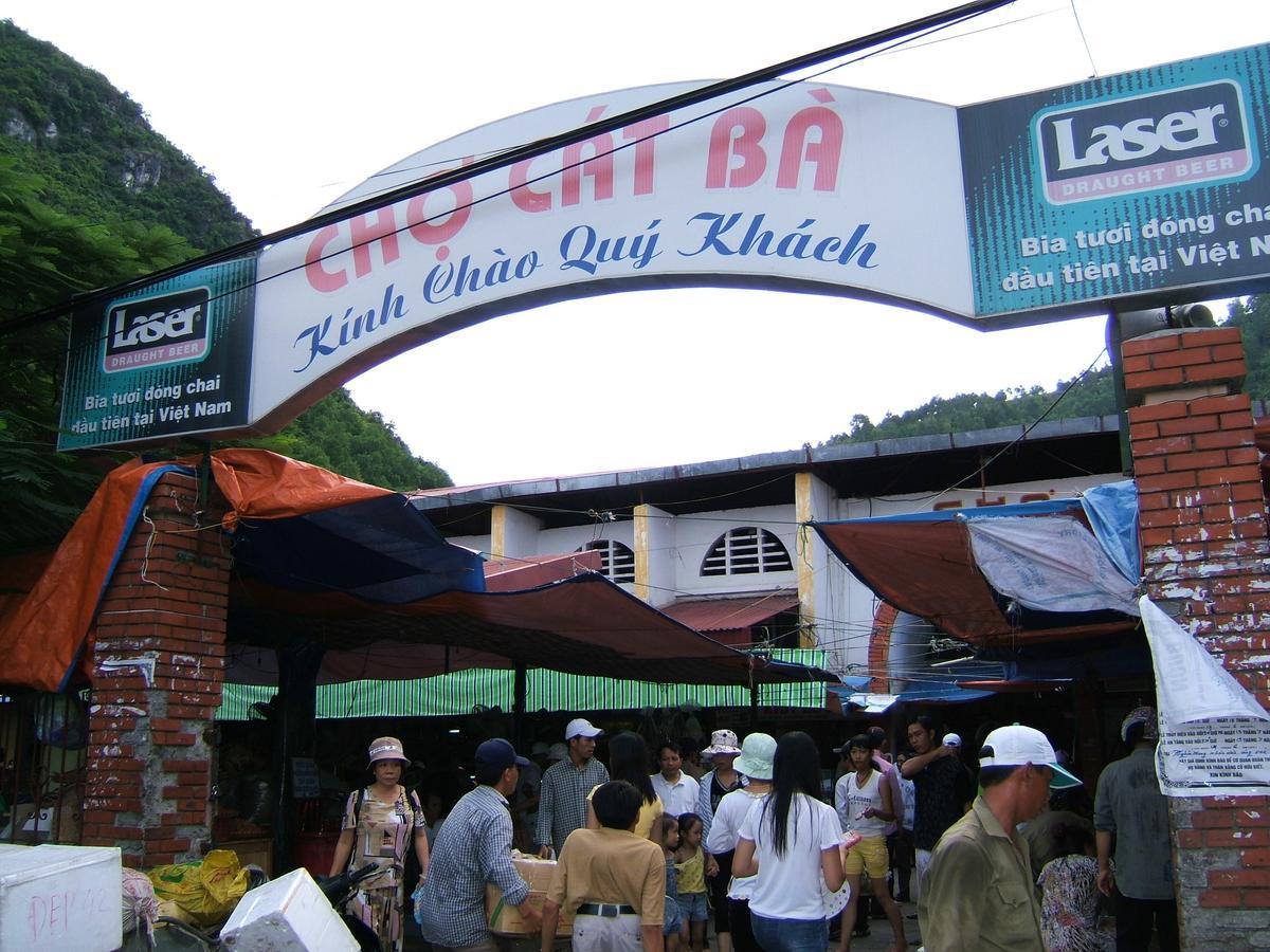 Phuong Dong Hotel Dong Khe Sau Esterno foto